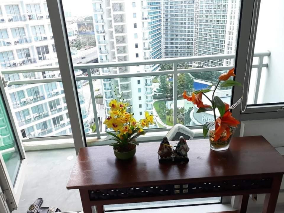 Azure South - Wave Pool - Heart Of The City Paranaque City Extérieur photo