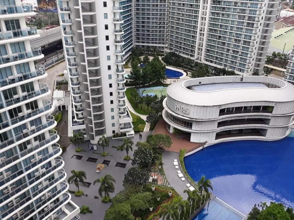 Azure South - Wave Pool - Heart Of The City Paranaque City Extérieur photo